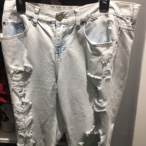 cute boyfriend jeans!